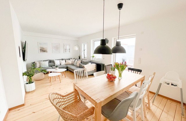 HYGG INN: modernized house 500m from the sea with sauna & outdoor kitchen