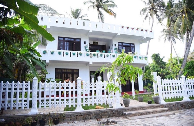 i give you my villa as a privet villa for your group only on this villa