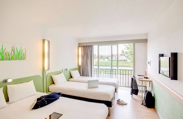 ibis budget Pau Lescar