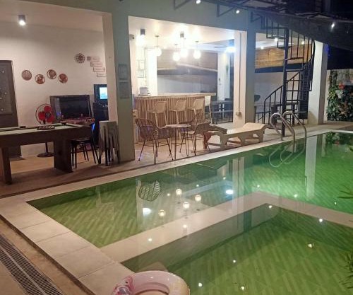 Ice and Cali Natural Hotspring Resort