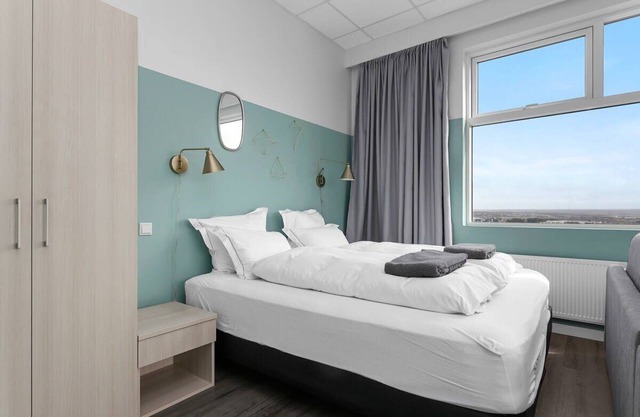 Icelandic Apartments - Beautiful Studio with view