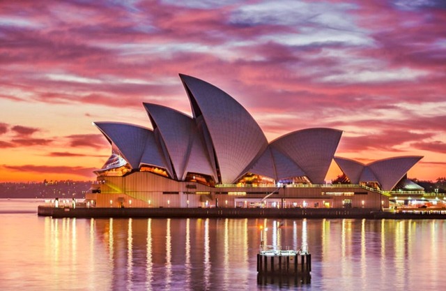 Icon 3 BR Penthouse Suite at Liverpool Sydney CBD