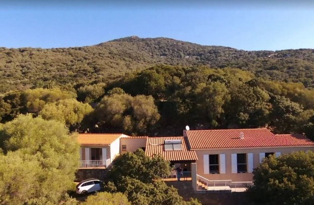 IDEAL FOR A STAY WITH FAMILY OR FRIENDS