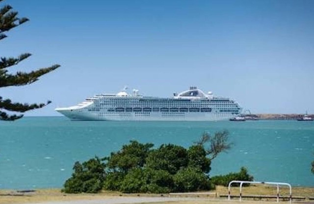 Ideal location for Art Deco Week and Mission Concert Week