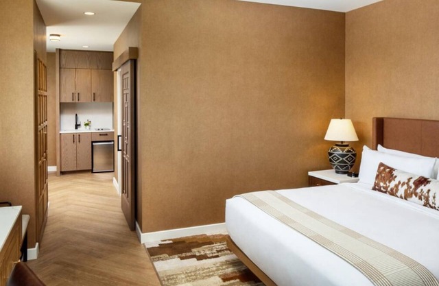Ideal Mix of Comfort and Value! 3 Pet-Friendly Units, Near Aurora Reservoir