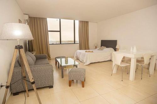 Ideal si estas de paso en Nordelta, con desayuno básico incluido