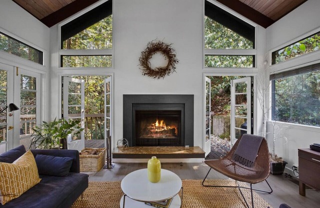 Idyllic Mill Valley cottage next to Muir Woods