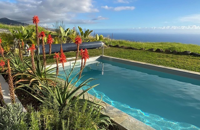Idyllic oasis with pool and sea view | The Hideaway Madeira