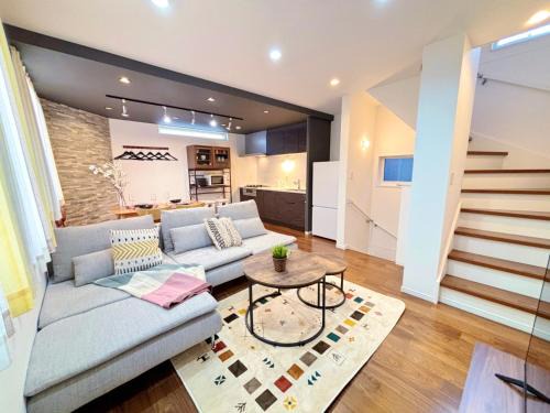 Ikebukuro area, Close to Shinjuku, three layer house, Viewing terrace, 6 min walk to subway stn, 近池袋新宿 全新三层别墅有露台 地铁站步行6分 直达新宿 东京塔 哈利波特主题乐园 公交站步行3分 最大7人