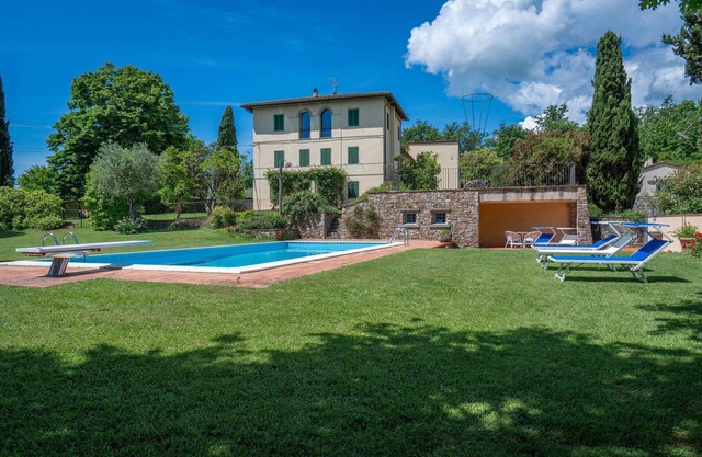 Il Villino Del Collezionista With Pool in Pistoia