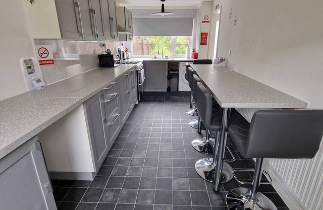Immaculate 3 bedroom house in Fordbridge