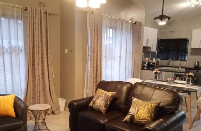 Immaculate 3 bedroomed guesthouse in Ilanda - 2041