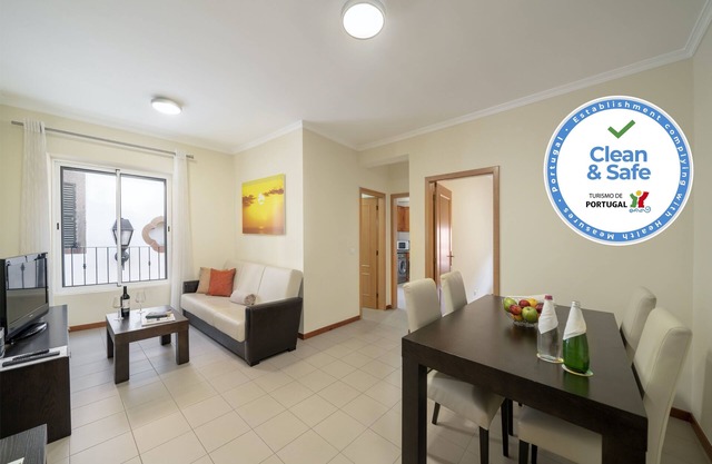 In pedestrianised Funchal Old Town | Taberna Apt 2