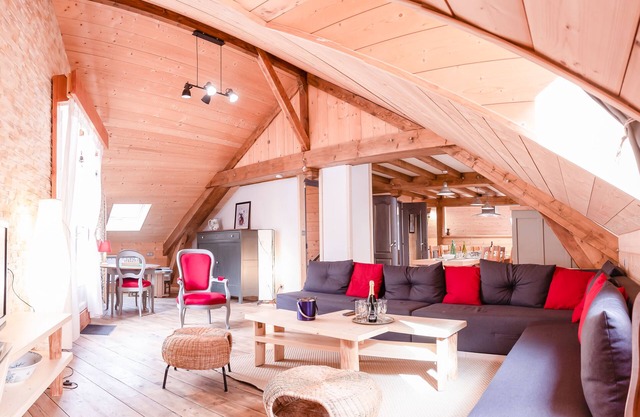 In the heart of the village house of 182 m2, completely renovated