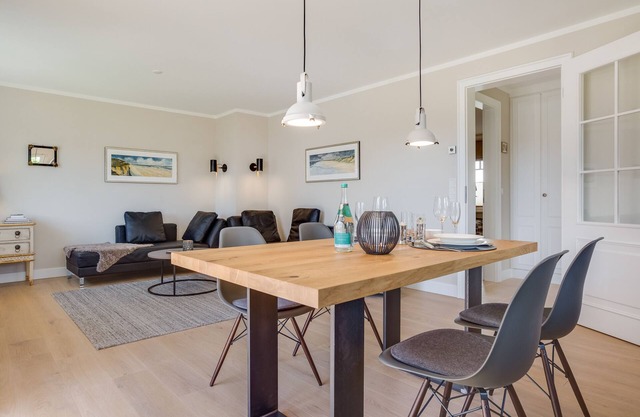 In Zentraler und Dennoch Ruhiger Lage Westerlands Gelegenes 2-raum Appartement