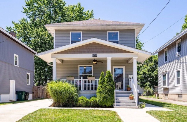 Incredible 3 bed Oakley Square Charmer! Enjoy everything Oakley! Best location!