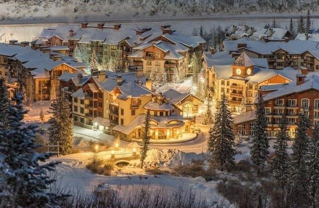 Incredible fully renovated large condo ski-in/ski-out at Solitude