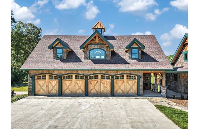 Incredible luxury apartment 15 min to Asheville!
