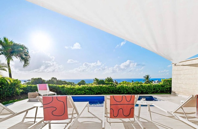 Incredible villa, beach club access- Whitehaven (2 bed)