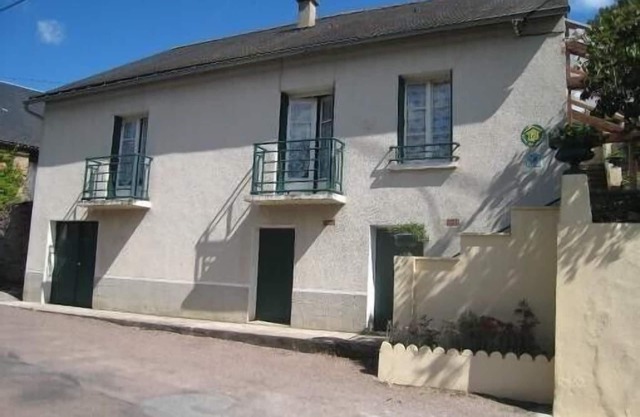 Independent cottage in a small village in the Morvan Regional Park