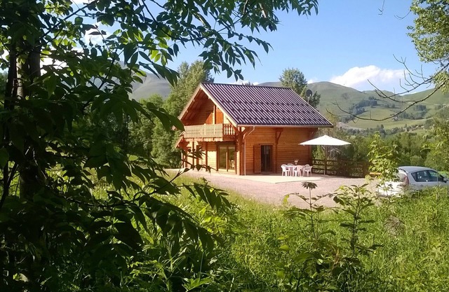 Individual chalet 10 people