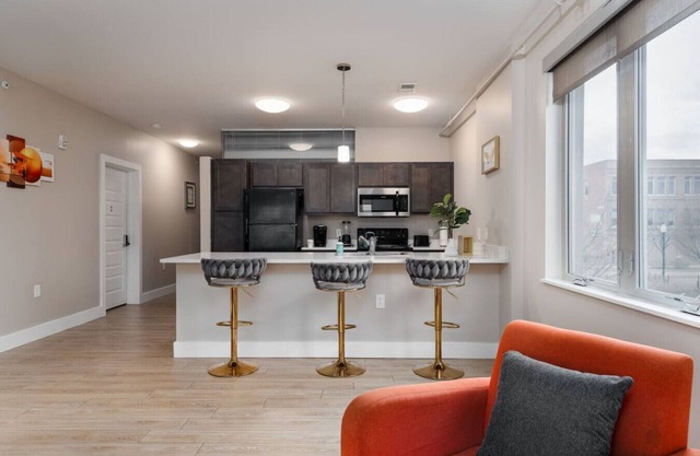 Indy 2BR Gem Heart of Downtown