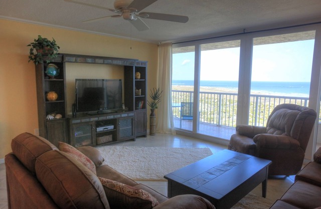 Inlet #1104 - 2BD 2BA Contemporary Seascape