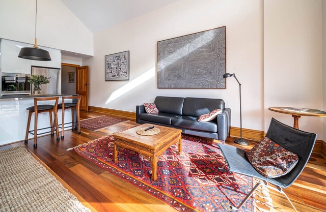 Inner City art House