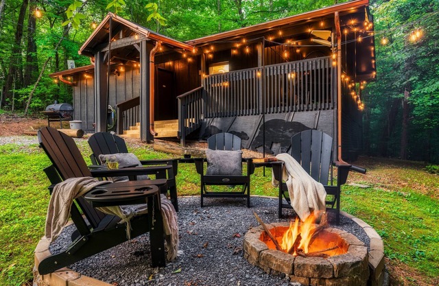 Intimate Honeymoon,Bedside Tub,Rain Shower,Firepit