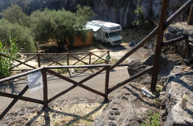 INTO THE WILD - CAMPER