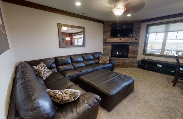 Inviting 8BR Alpine Getaway with Private Hot Tub by RedAwning