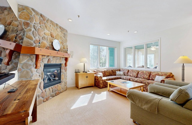 Inviting Condo at Smugglers’ Notch Resort w/Free Ski Shuttle