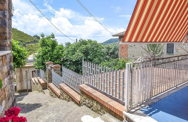 Inviting cottage for a wonderful vacation.