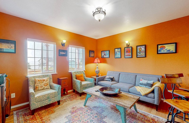 Inviting, dog-friendly home with private hot tub, ocean view, firepit & deck