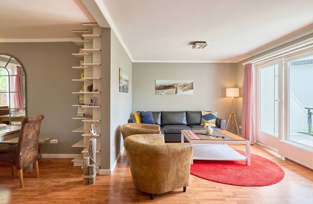Inviting vacation home Sonnenhof 5 "Dennis"- 240 m to the beach with balcony