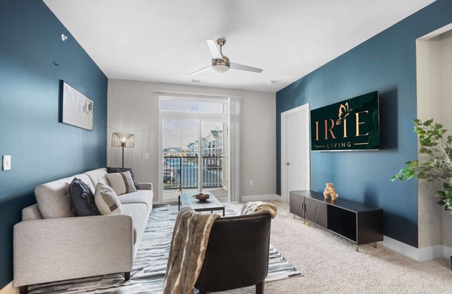 IRIE Living-2BD Retreat, Grand Park+King Bed+Pool