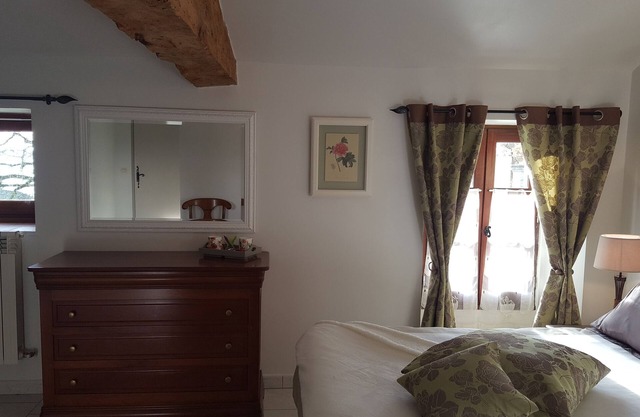 IRIS room 1 to 2 people at the Gîte de Pères