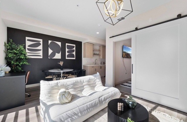 Irvine Luxury & Modern Home