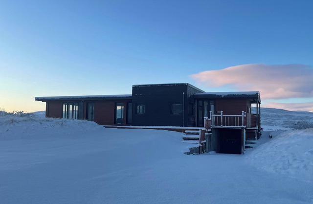 Modern villa on Golden Circle - Gullfoss Geysir Þingvöllur - Freyjustíg 13, 805