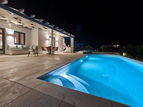 Isalos Villas with private pool, sleeps 4