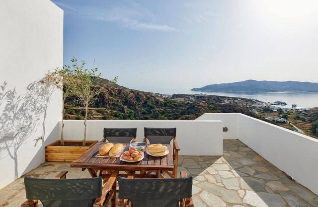 ISholidays Kímolos Residence