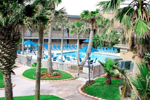 Island House BeachFront Condo Hotel