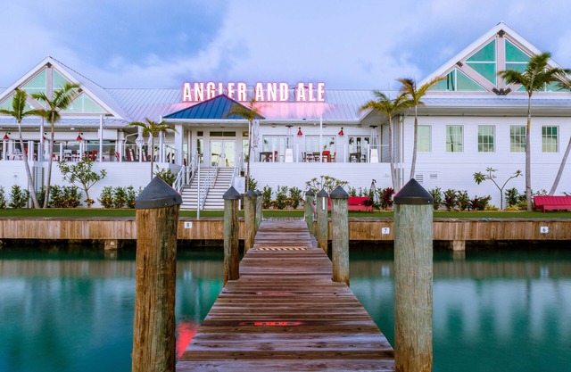 Island Junior Suite | Duck Key Getaway