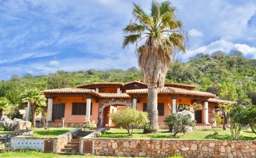 ISS Travel, Panoramic Coda Cavallo Cottages - 10 km from San Teodoro