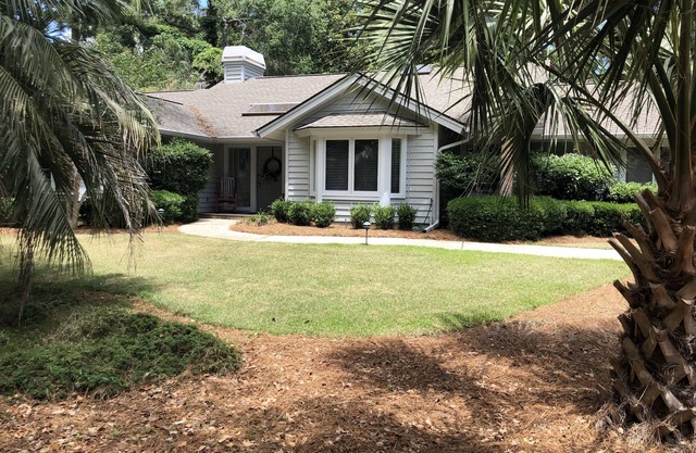 It is Still Warm in the Fall in Hilton Head! Free Bikes & Private Pool- Relaxing