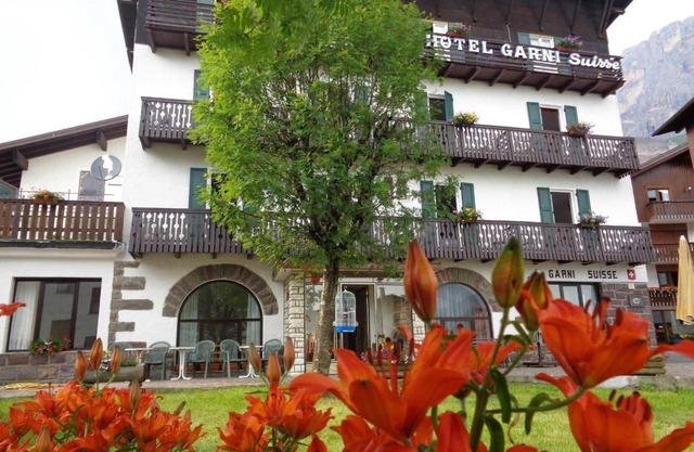 Suisse Hotel