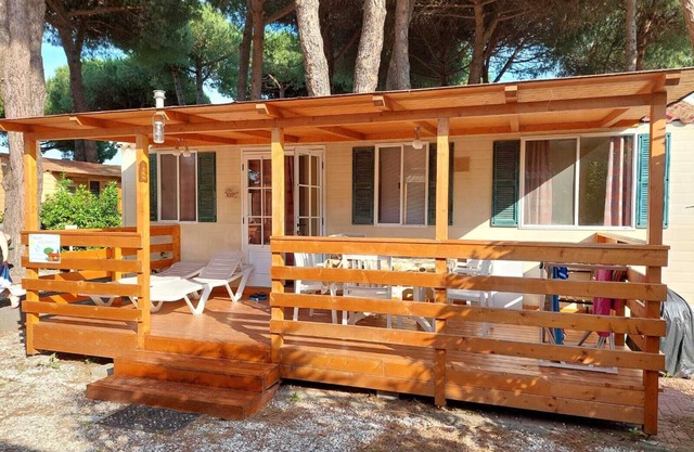 ITALIAN HOLIDAYS, Mobile house 1 MH 438