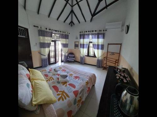 Ja-Elas French Touch 5