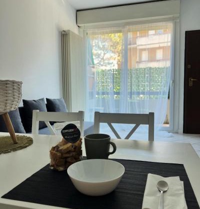 JACAM home free parking Como