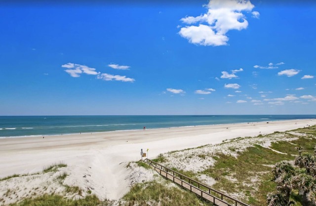 * JAX Beach Ocean Front Condo with Amazing Views *